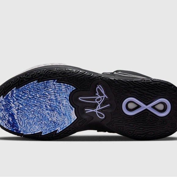 Nike Kyrie Infinity 8 Black Metallic Basketball Shoes Size 9 - Picture 4 of 6